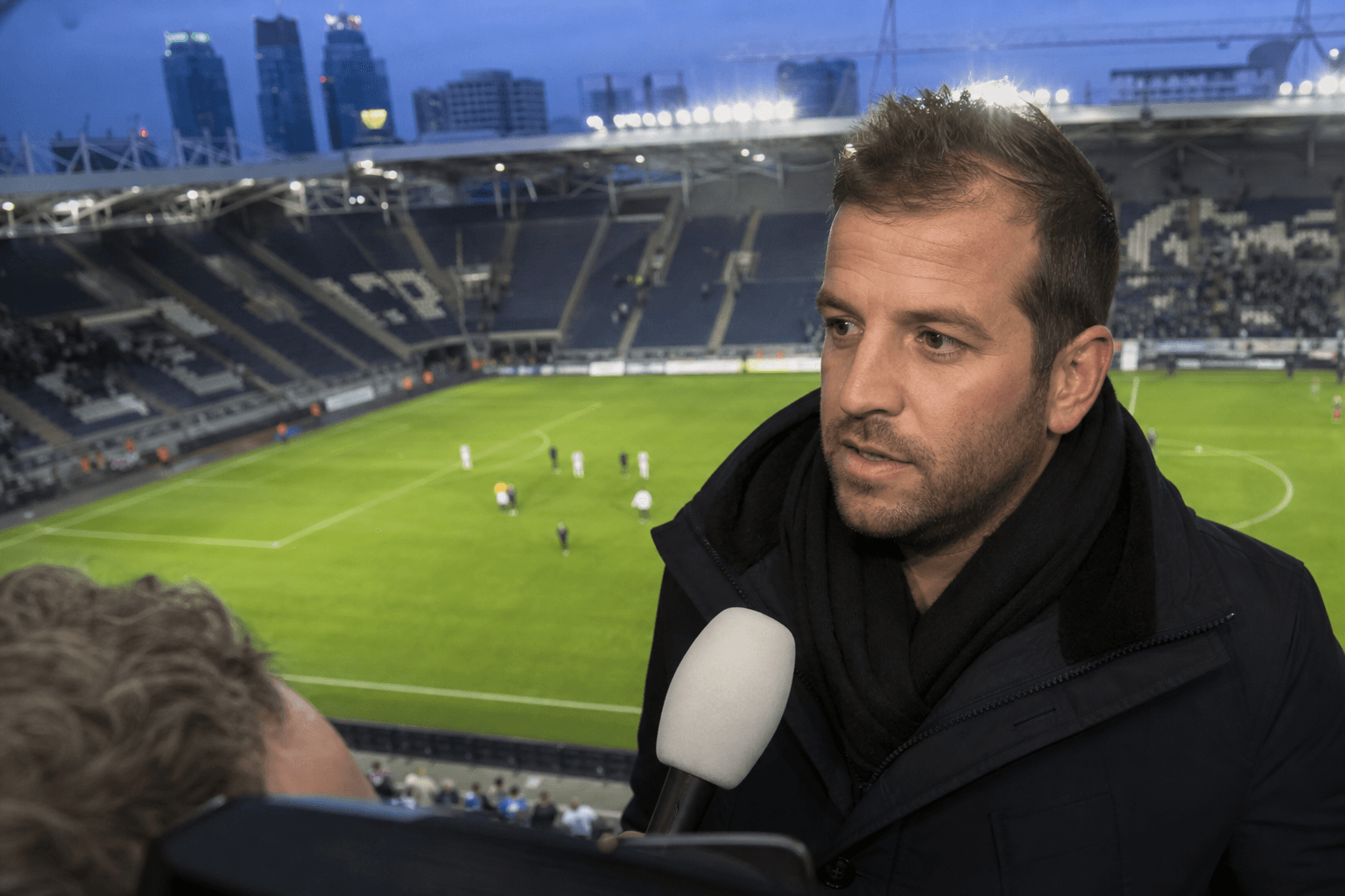 Van der Vaart geeft PSV transferadvies