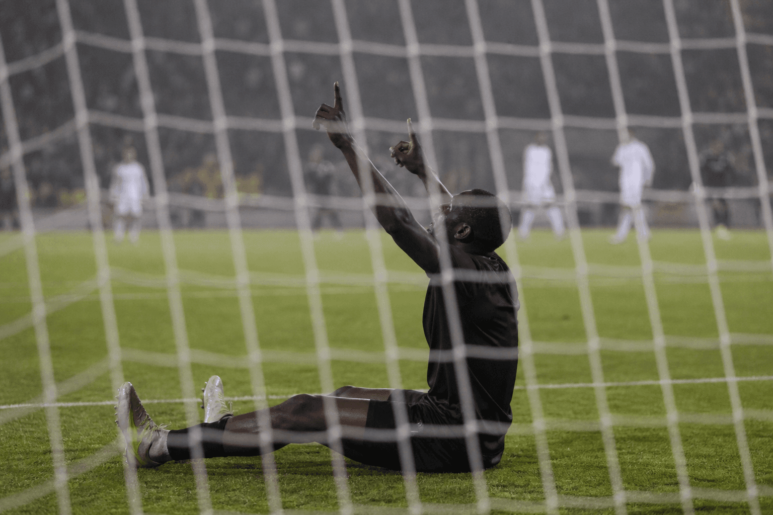 Brobbey en Bayern: Een Signaal voor Oranje