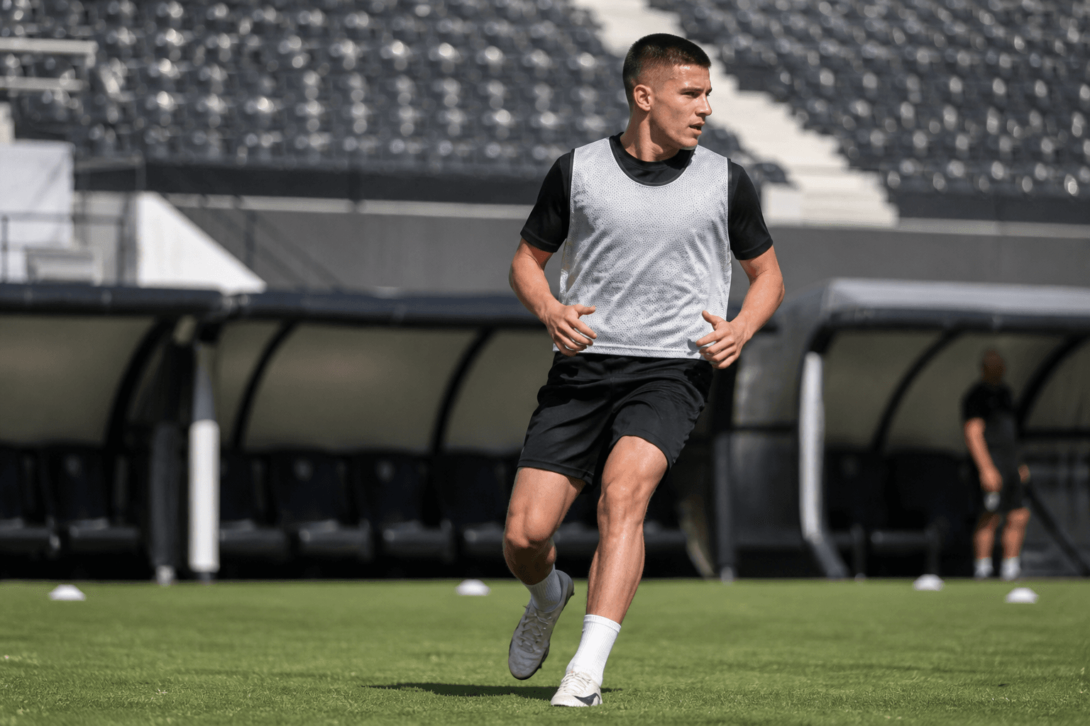 Hoop voor Belgische voetbalwereld: Tzolis bij Arsenal